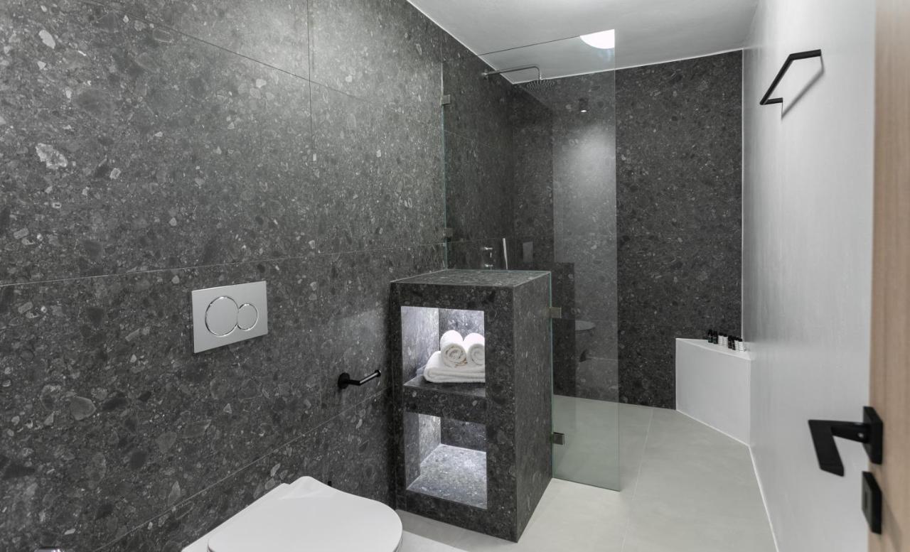 Seanfinity Beachfront Suites Mikri Vigla Exterior foto
