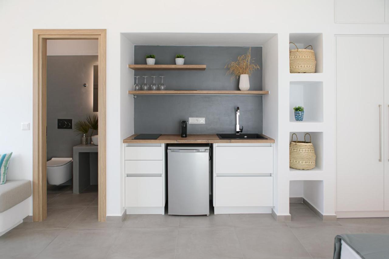 Seanfinity Beachfront Suites Mikri Vigla Exterior foto
