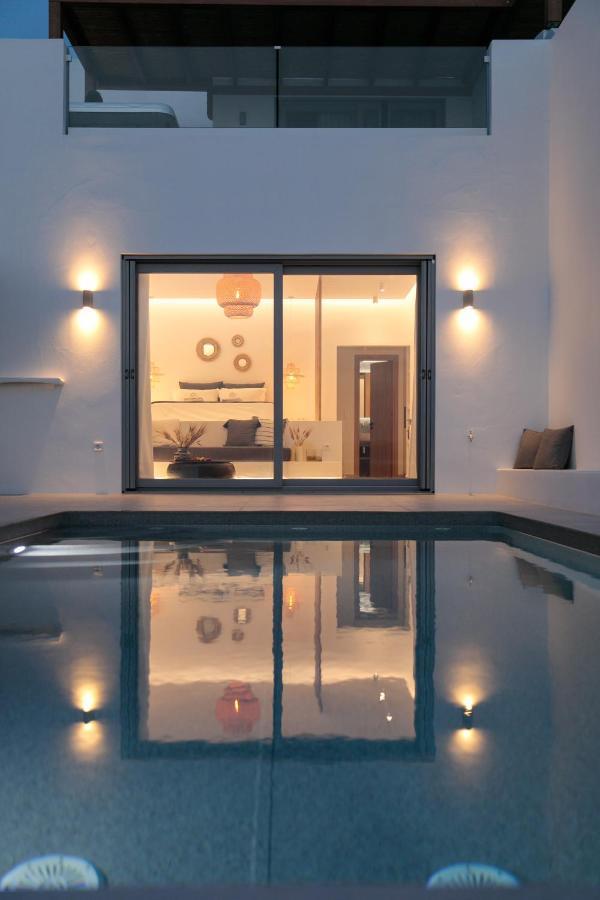 Seanfinity Beachfront Suites Mikri Vigla Exterior foto