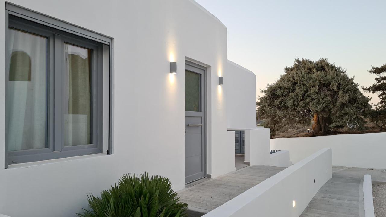 Seanfinity Beachfront Suites Mikri Vigla Exterior foto