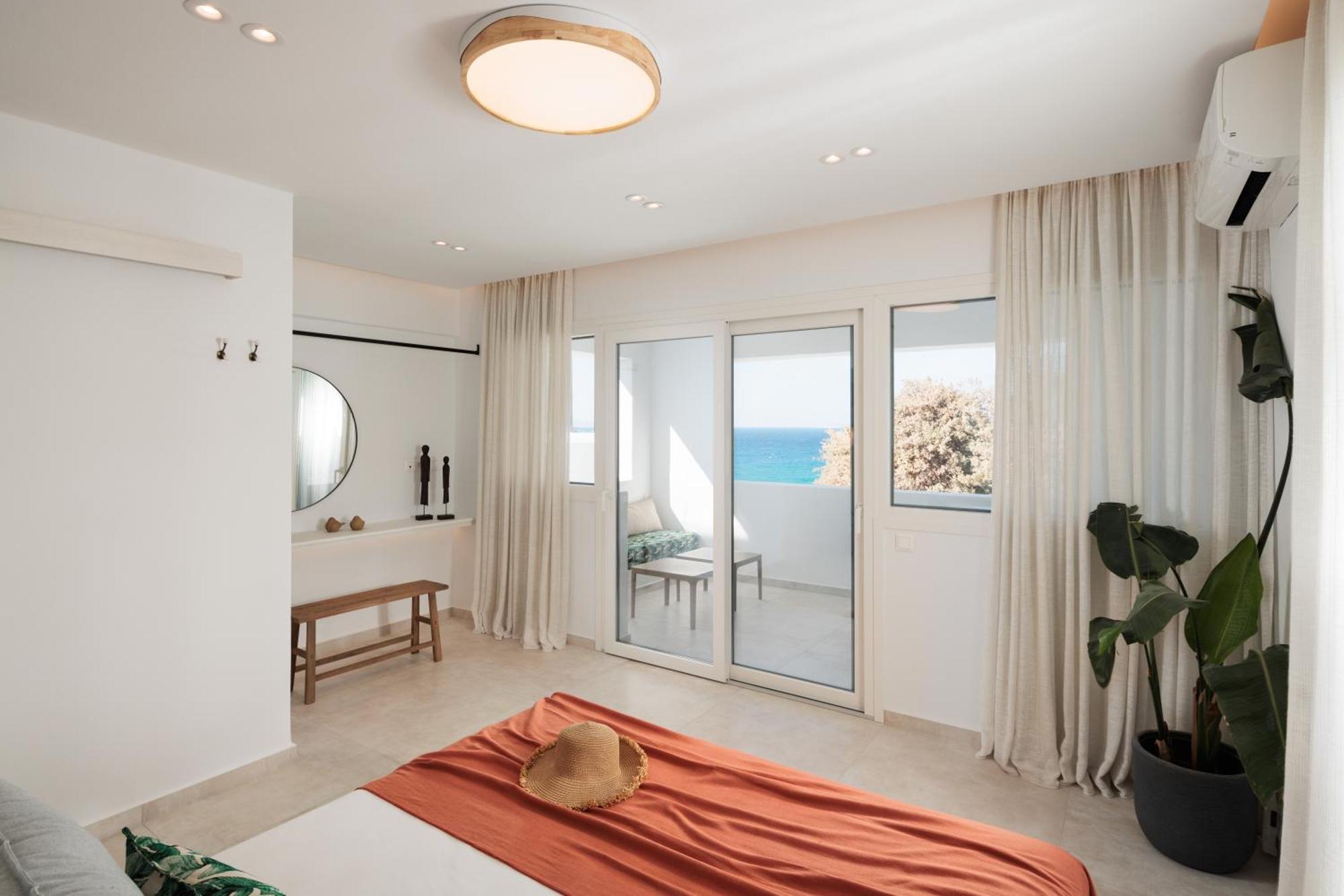 Seanfinity Beachfront Suites Mikri Vigla Cameră foto