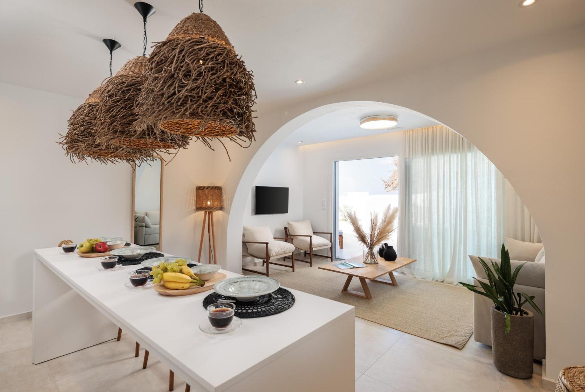 Seanfinity Beachfront Suites Mikri Vigla Cameră foto
